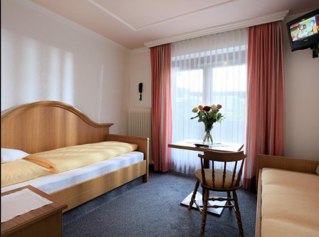Pension Laerchenbrunn Westendorf Room photo