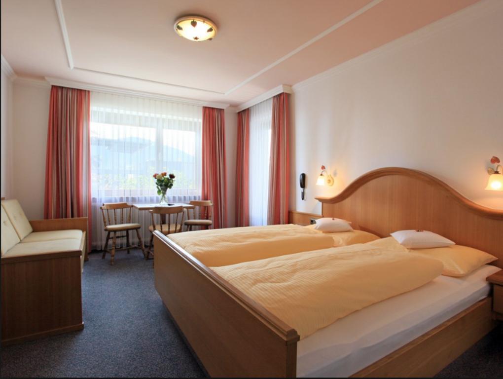 Pension Laerchenbrunn Westendorf Room photo